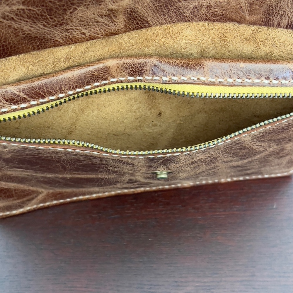 Handmade Honey Brown Leather Clutch, Detach Strap, Antique Brass Hardware - Picture 17 of 17
